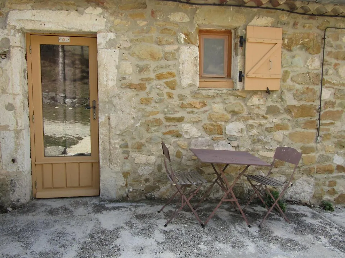 Couette-café Auberge De Mielandre Teyssieres France